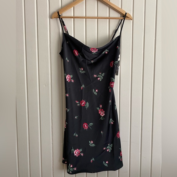 Nordstrom Dresses & Skirts - NWT floral dress